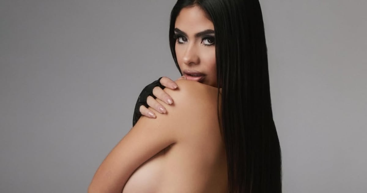 Daniela Celis cruzó el escenario de Sex, se acercó a Julieta Poggio y la sala estalló