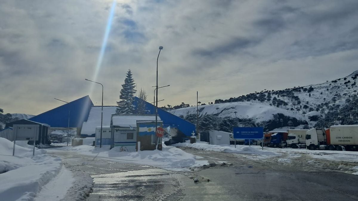 El cambio de hora en Chile reconfigura la atención en los pasos fronterizos neuquinos hacia la cordillera