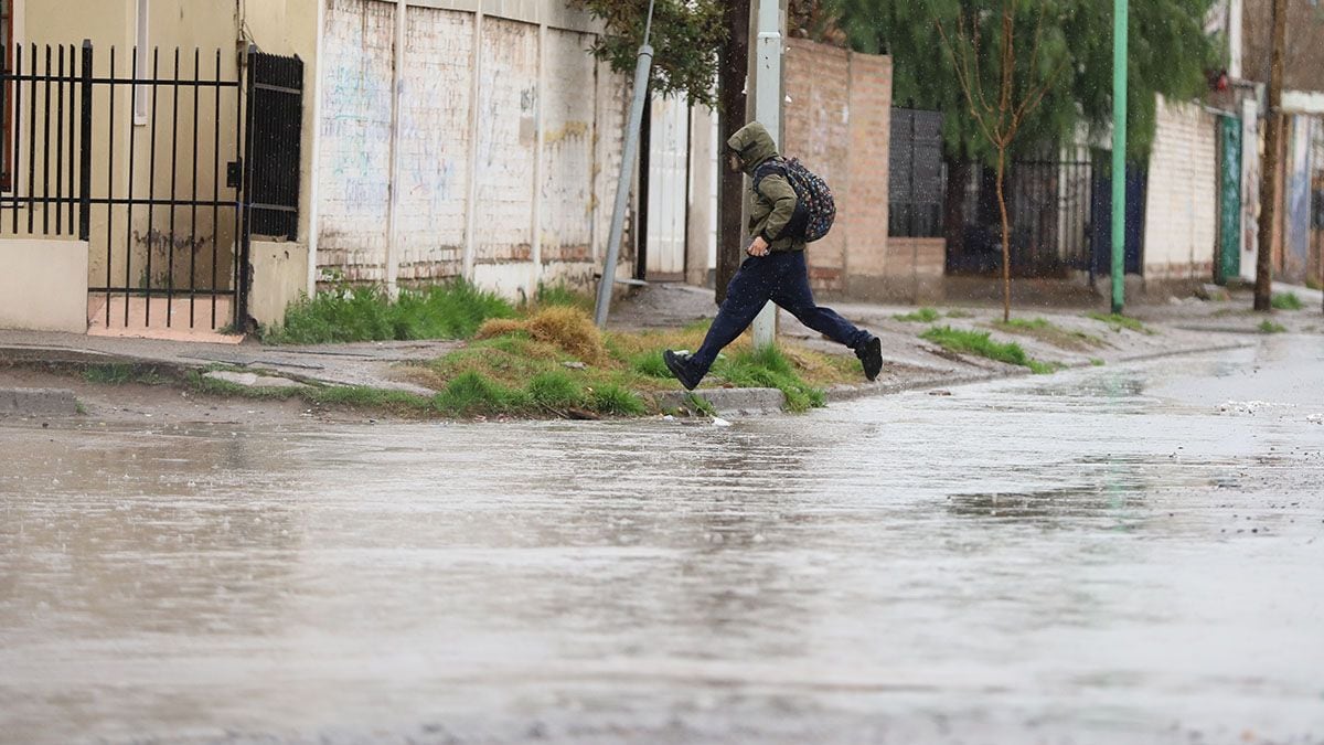 Neuquén bajo alerta meteorológica: nevadas intensas en la cordillera y lluvias en la Confluencia