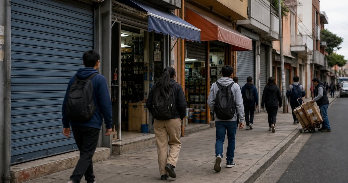 354.128 puestos formales menos en seis meses: el empleo registrado sigue en retroceso