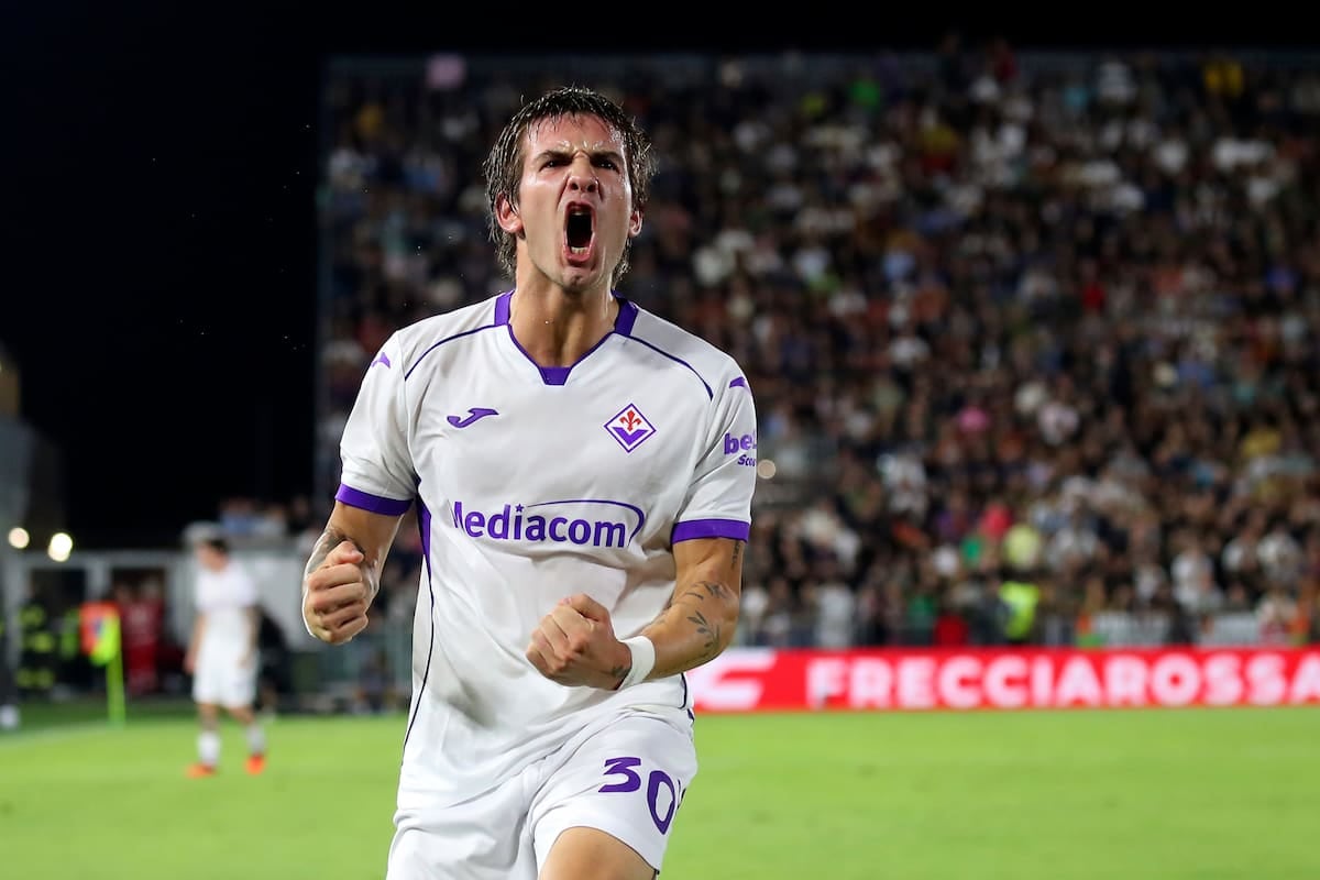 Mastantuono se sacó la espina con un hat-trick que le cambió la cara a la Fiore