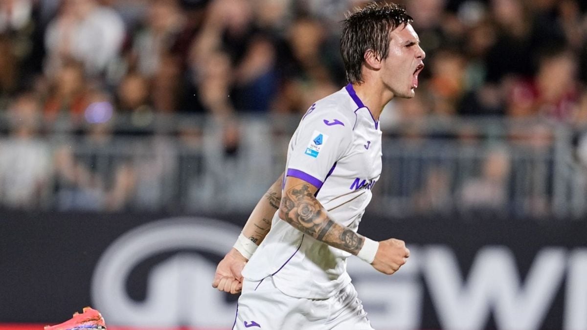 Mastantuono se sacó la mufa de un cabezazo y la Fiorentina volvió a respirar