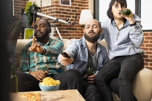 Vuelve el calor del anime: regresos, romances y clásicos para terminar el año en el sillón