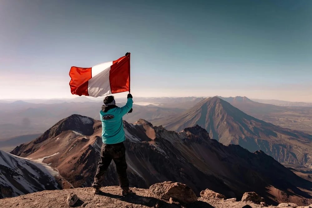 Arequipa: la Ciudad Blanca que se recorre entre volcanes, sillar y picanterías
