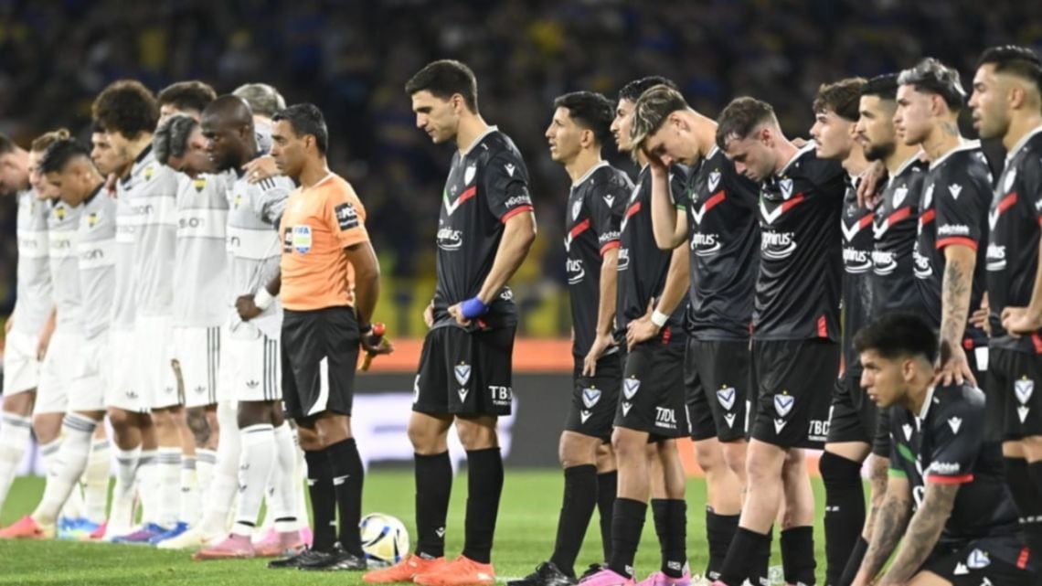 La planilla le cobraron, la clasificación no: Boca zafó y va contra Racing