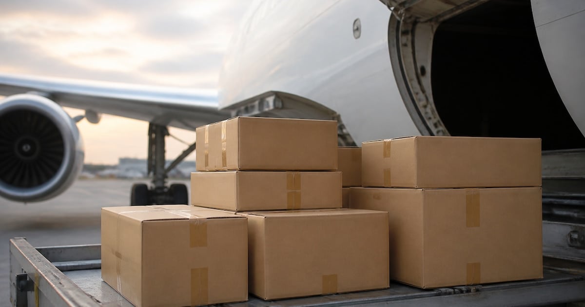 Las compras por courier cedieron en agosto, pero el acumulado de 2026 ya roza los USD 855 millones