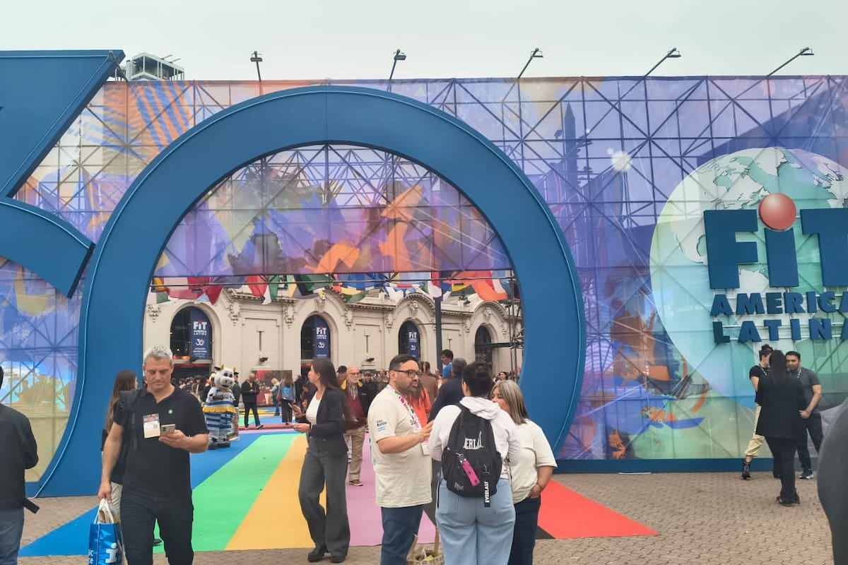 Gramado adelanta la Navidad, Uruguay sostiene los reintegros y Chile apuesta por el cielo y las termas: las ofertas que dejaron Brasil, Uruguay y Chile en la FIT