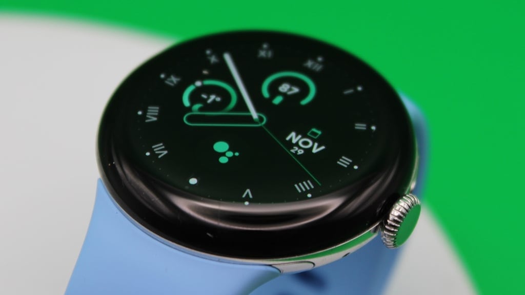 Gemini en el Pixel Watch 5: qué se puede hacer sin internet y qué todavía necesita la red