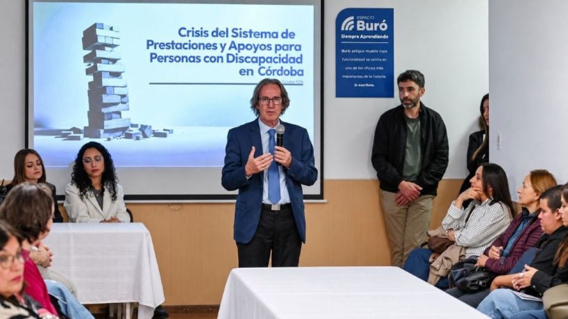 Córdoba: la Defensoría provincial advirtió esperas prolongadas para acceder a terapias, prótesis y medicamentos vinculados a la discapacidad