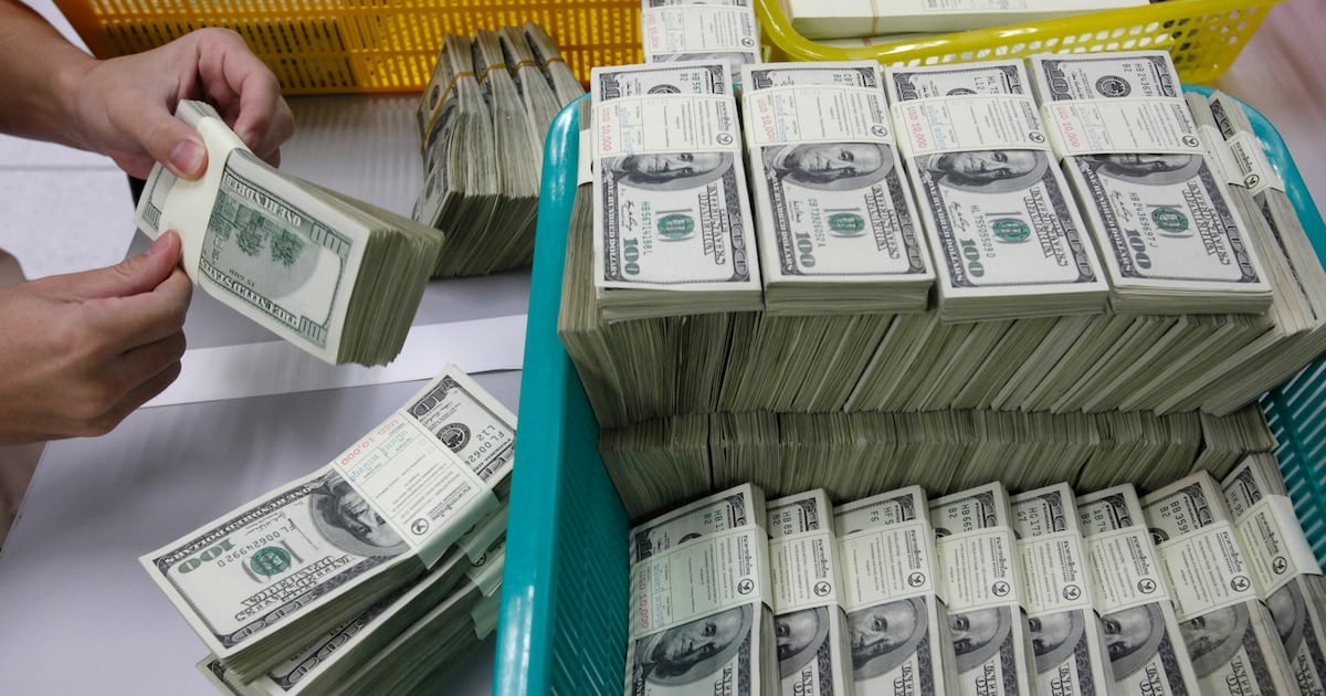 Dólar a $1.540 en el Banco Nación: el mayorista suma tres ruedas sin moverse y los analistas ya miran diciembre