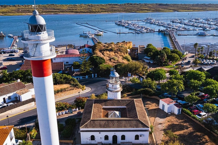 El Rompido: donde las coquinas se cruzan con un ferry que lleva a las dunas