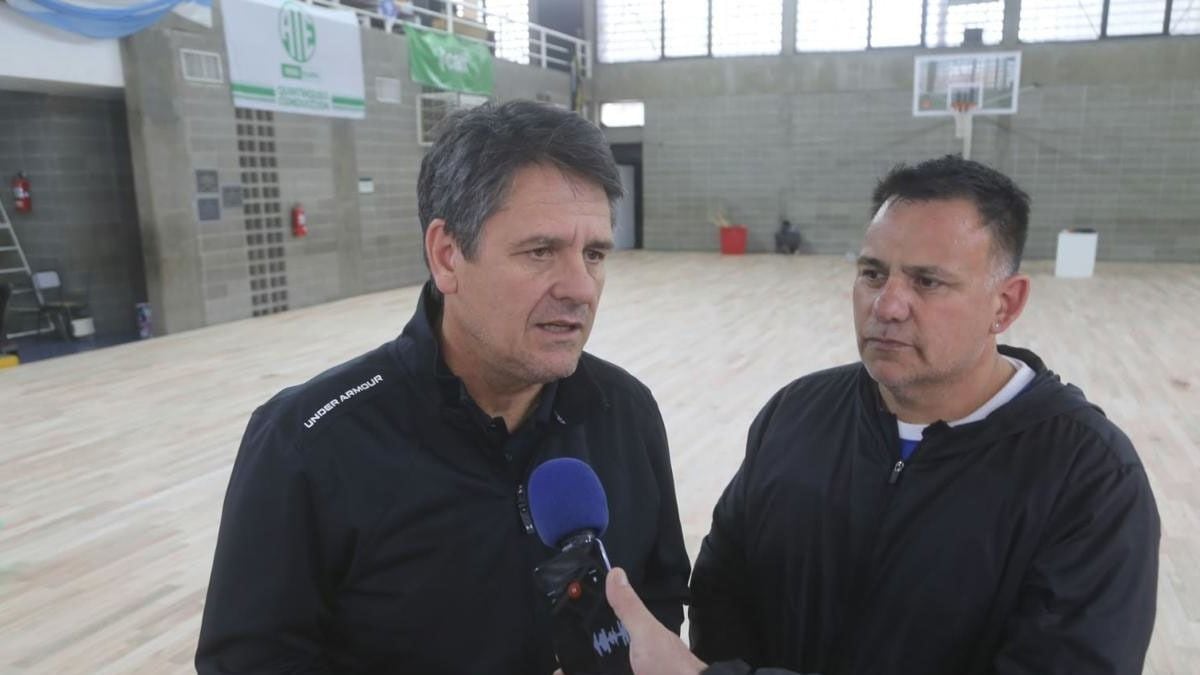 Neuquén: el polideportivo de Provincias Unidas ultima la colocación de un parqué apto para competencias internacionales