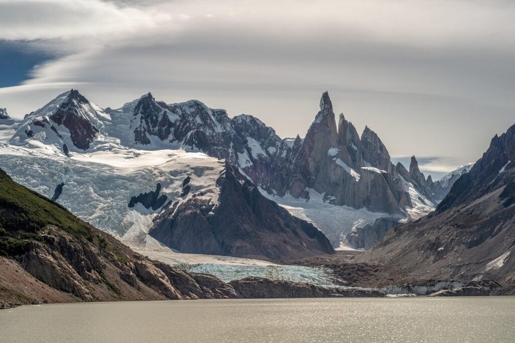 Siete horas de operativo en el Nahuel Huapi reavivan el llamado a planificar cada salida de trekking