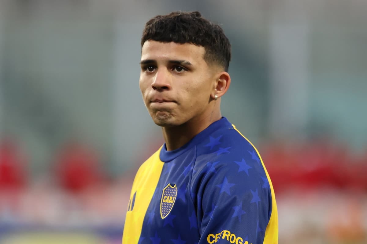 Boca, entre parches y muletillas, recibe a un Vasco que llega a los tumbos