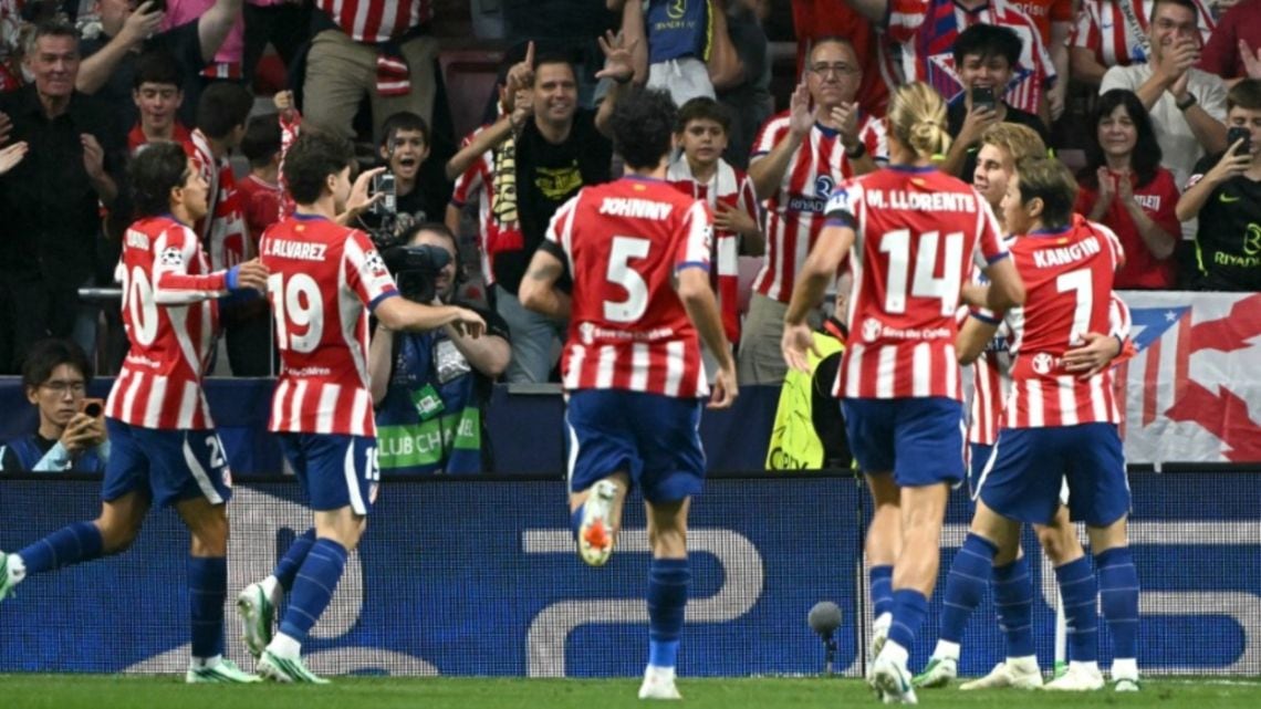 El Atleti le pintó la cara al United y ya se permiten soñar en la Champions