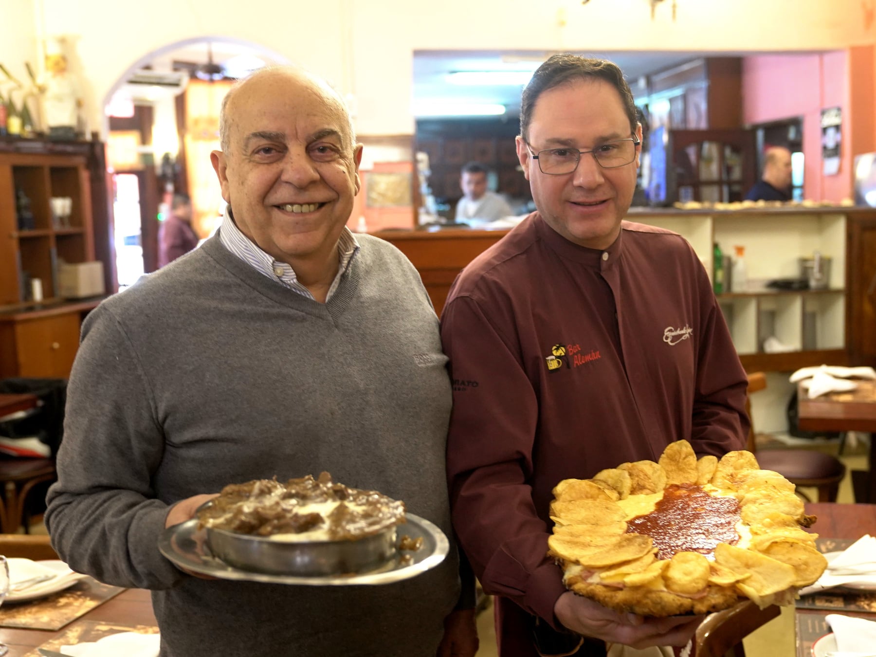 El bodegón de Villa Devoto que se plantó frente al tiempo y sigue haciendo historia con cada milanesa