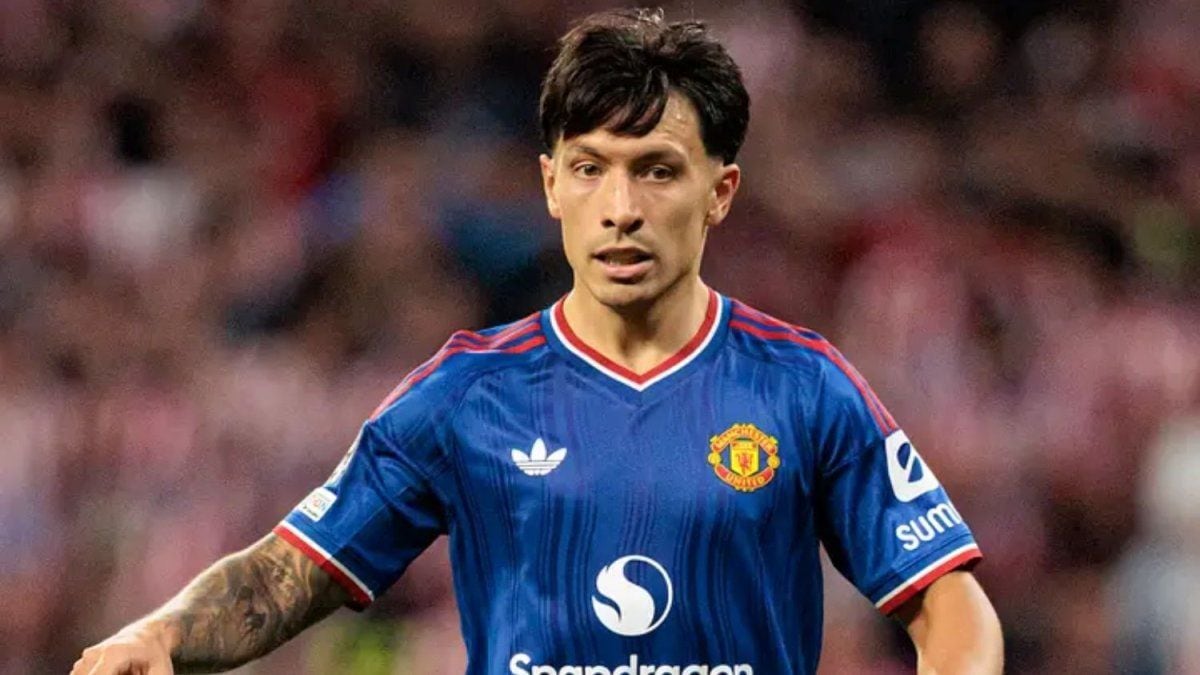 Martínez tiró la piedra y Rooney le contestó con dos cañazos: la interna del United que nadie pidió