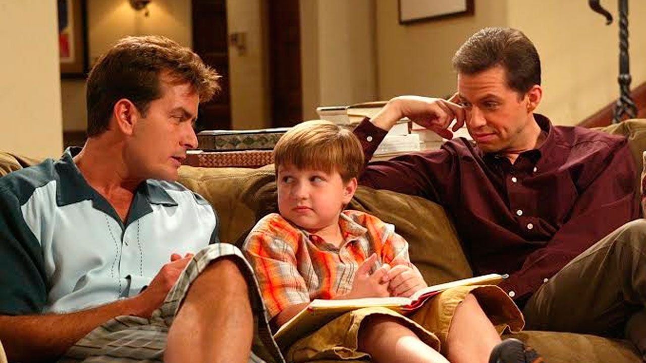 Hugh Grant, el galés que casi reemplaza a Charlie Sheen y se bajó a último momento