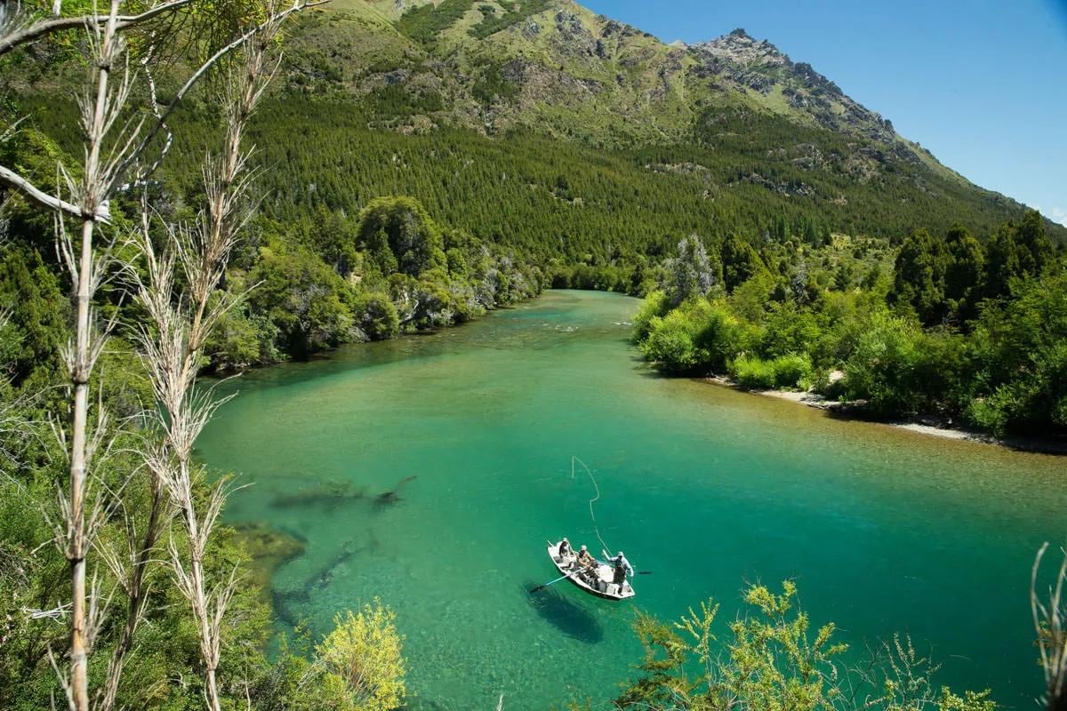 Neuquén pone en marcha la venta de permisos para la pesca deportiva 2026-2027 con escalas según residencia y modalidad