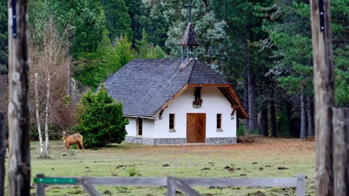Una capilla alpina en el bosque patagónico: el legado del príncipe von Waldburg-Zeil en Meliquina