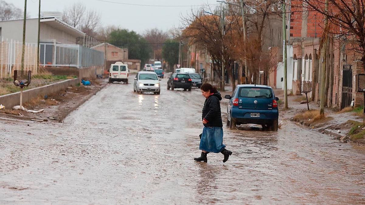 Neuquén redefine sus zonas de riesgo tras la saturación de los suelos y advierte sobre crecidas súbitas en antiguos cauces secos