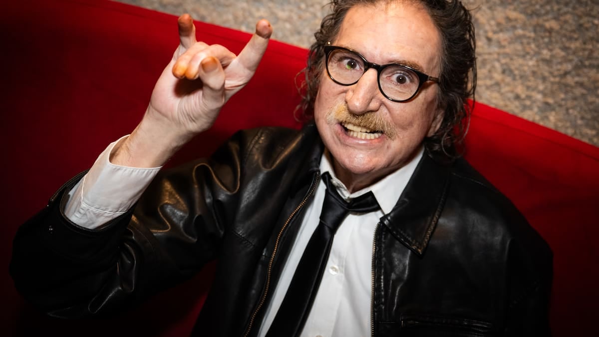 Charly García llegó a los 75 con la ciudad de Vidal y un documental en marcha