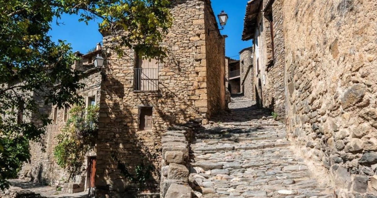 Montañana: el pueblo medieval aragonés que conserva su essence entre montañas